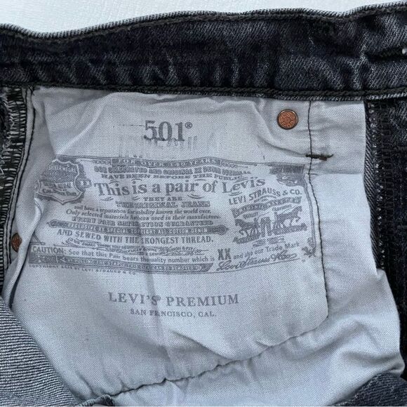 Levi's 501 Original Studded Front Straight Jeans in Black Wash, Size 27 NWOT - Picture 11 of 15